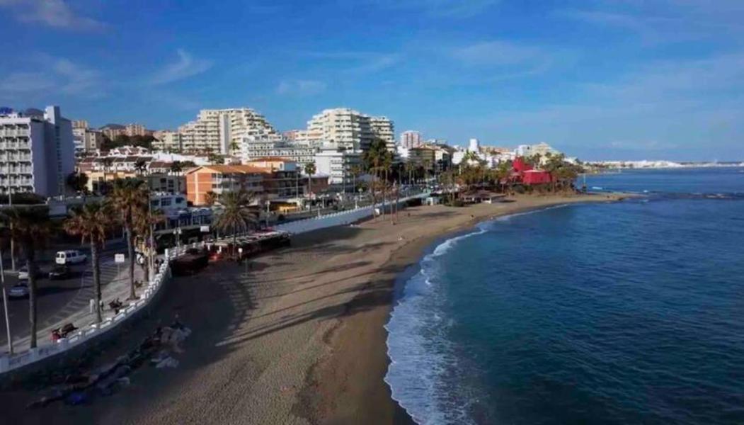 Apartamento Con Parking Con Piscina Junto A La Playa Benalmádena Exterior photo